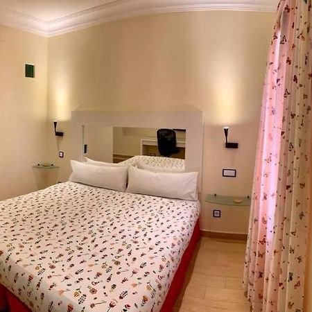 Hostal Arco Iris Мадрид Экстерьер фото